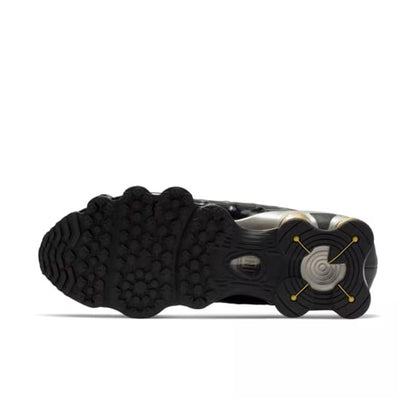 Nike SHOX TL BLACK AND GOLD