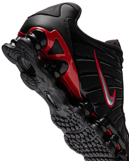NIKE SHOX TL BLACK AND RED