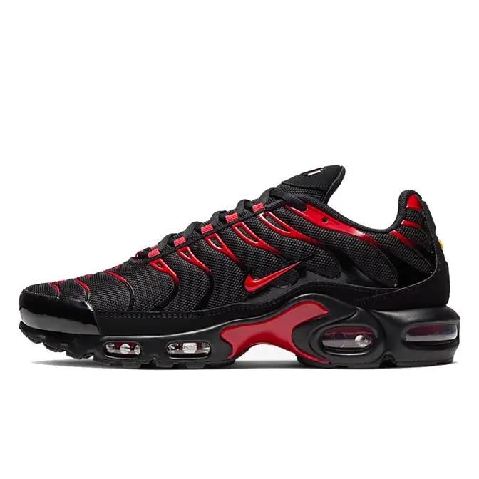NIKE TN BLACK AND RED