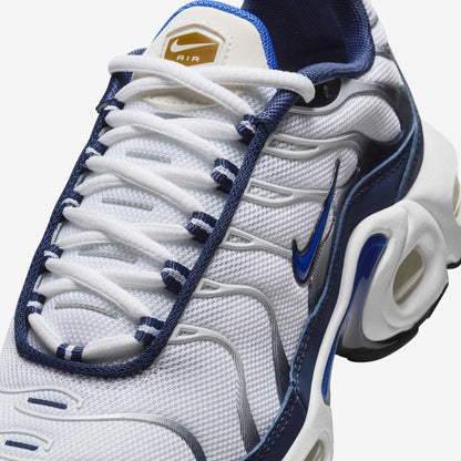Nike Air Max Plus (TN)  WHITE AND NAVY BLUE