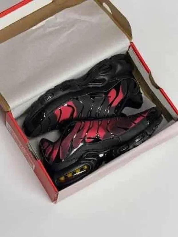 NIKE TN BLACK AND RED THERMOACTIVE Мъжки Обувки