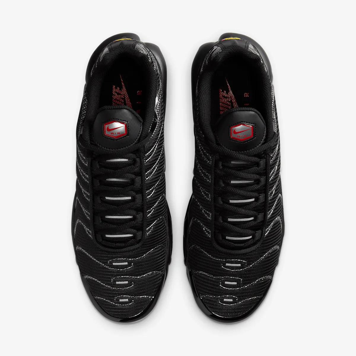 NIKE AIR MAX PLUS BLACK UNIVERSITY RED METALLIC SILVER.