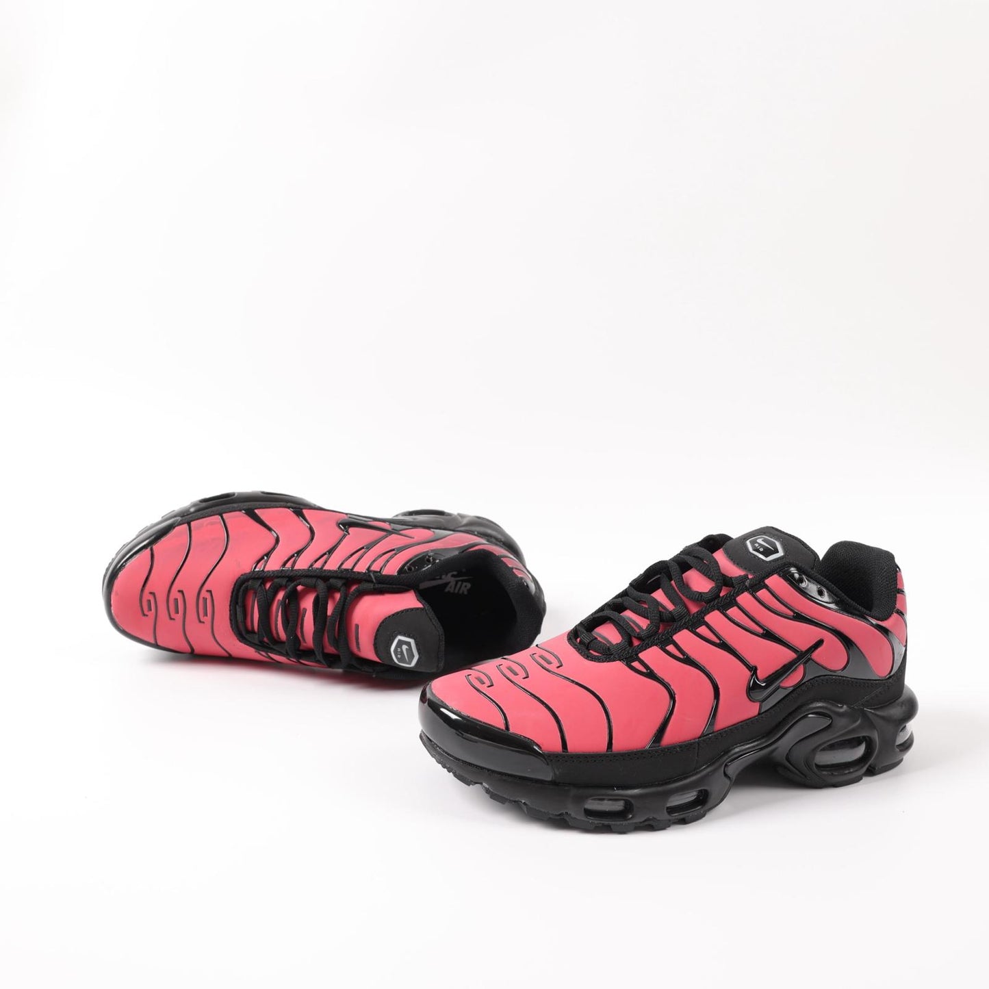NIKE TN BLACK AND RED THERMOACTIVE Мъжки Обувки