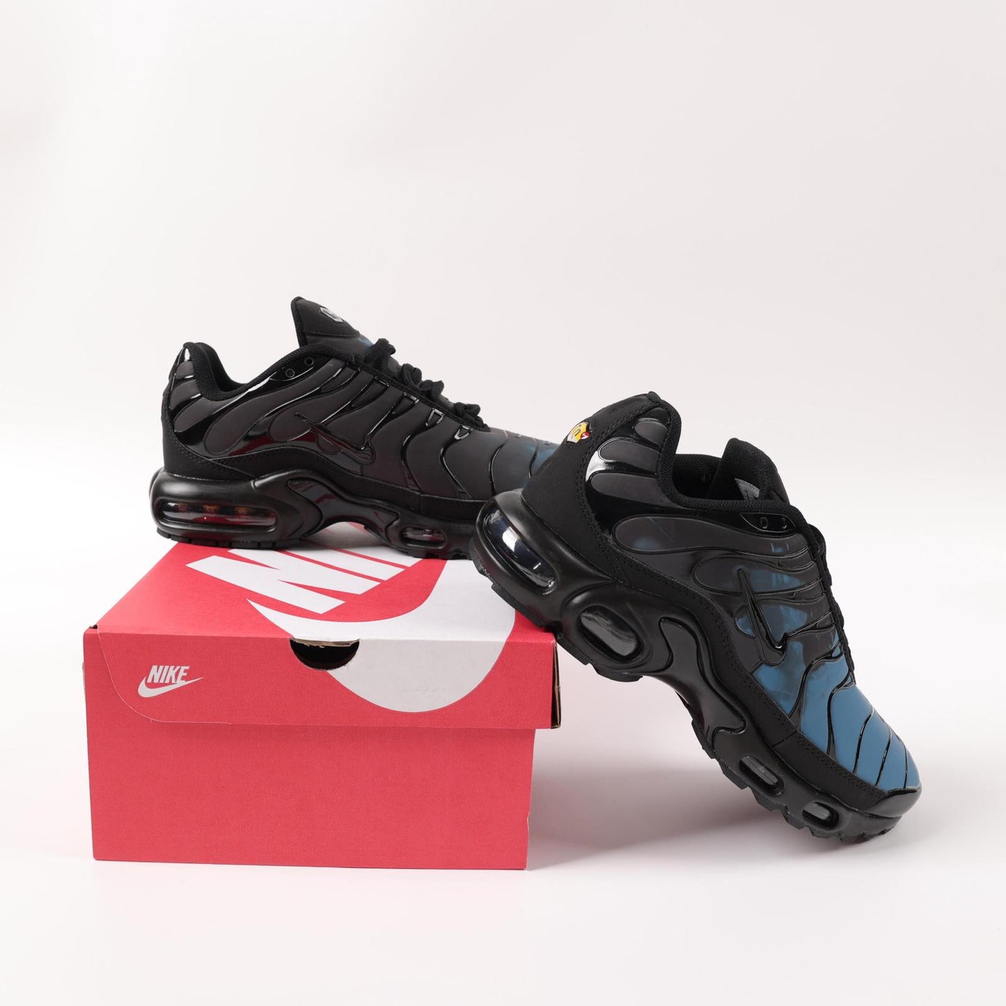NIKE TN BLACK AND BLUE THERMOACTIVE Мъжки Обувки