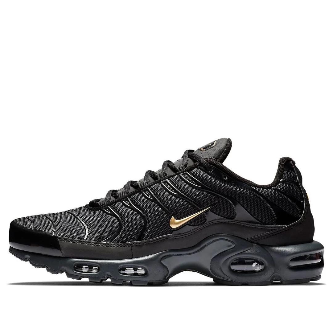 NIKE TN AIR BLACK AND GOLD