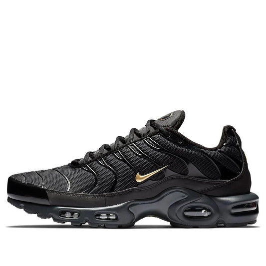NIKE TN AIR BLACK AND GOLD