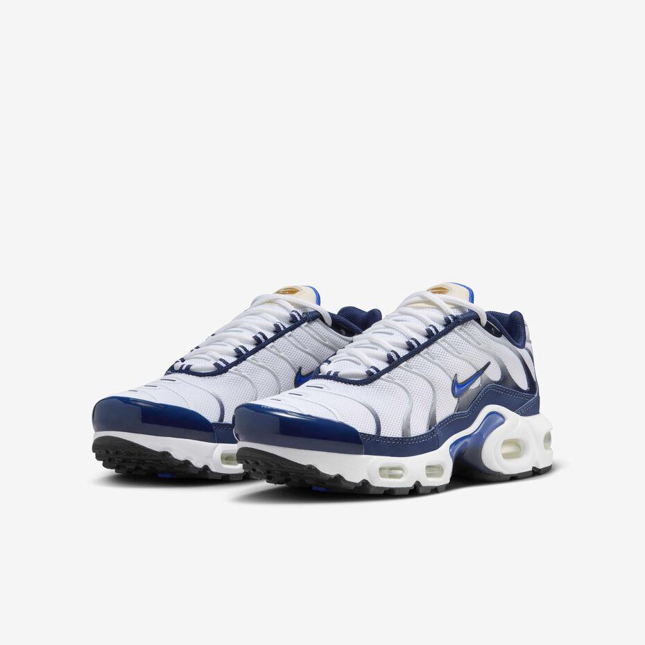 Nike Air Max Plus (TN)  WHITE AND NAVY BLUE